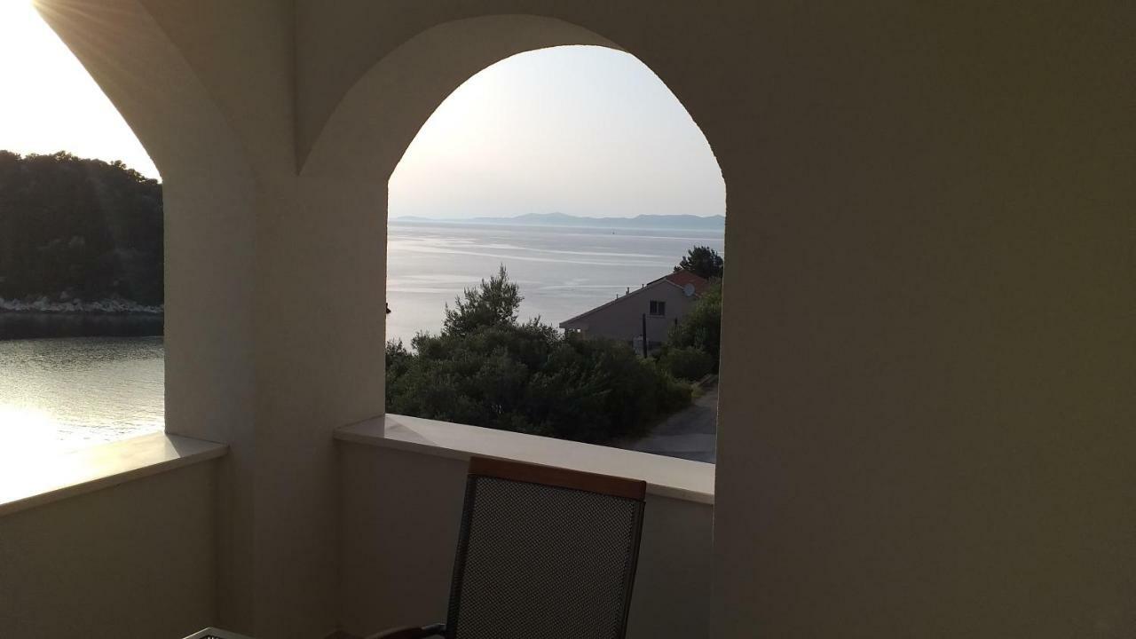 Apartment Zaklopatica Lastovo Exterior photo